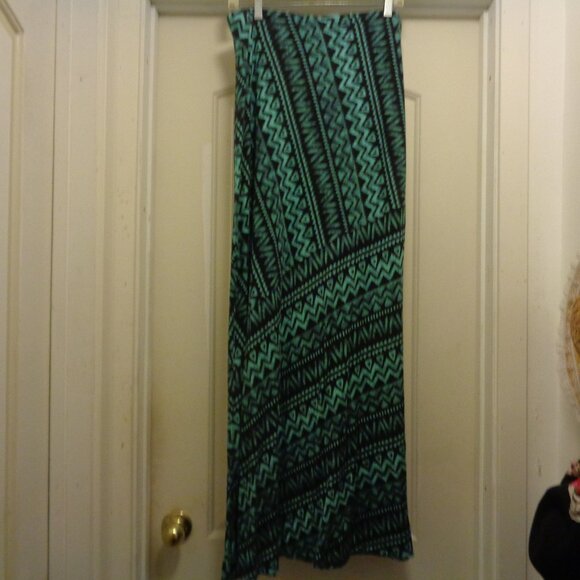 TRIBAL ISLAND PARADISE GIRL MAXI DRESS OR TALL SKIRT BY MATTY L - Picture 2 of 6